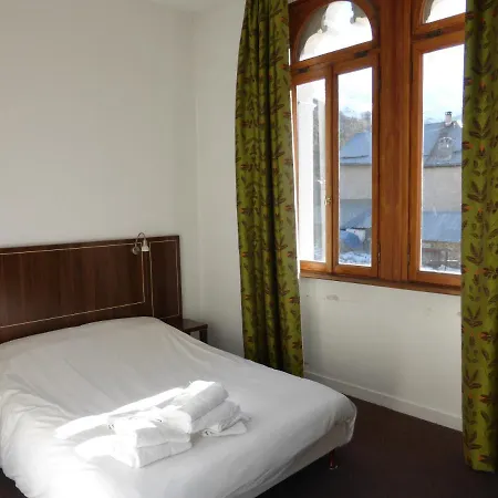 Standing Dans Le Chateau Des Magnans Appartamento